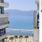 Seaview By Pikhost 아파트