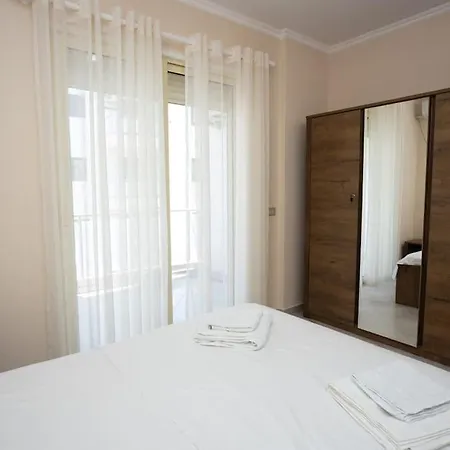 Apartment Seaview By Pikhost Vlorë